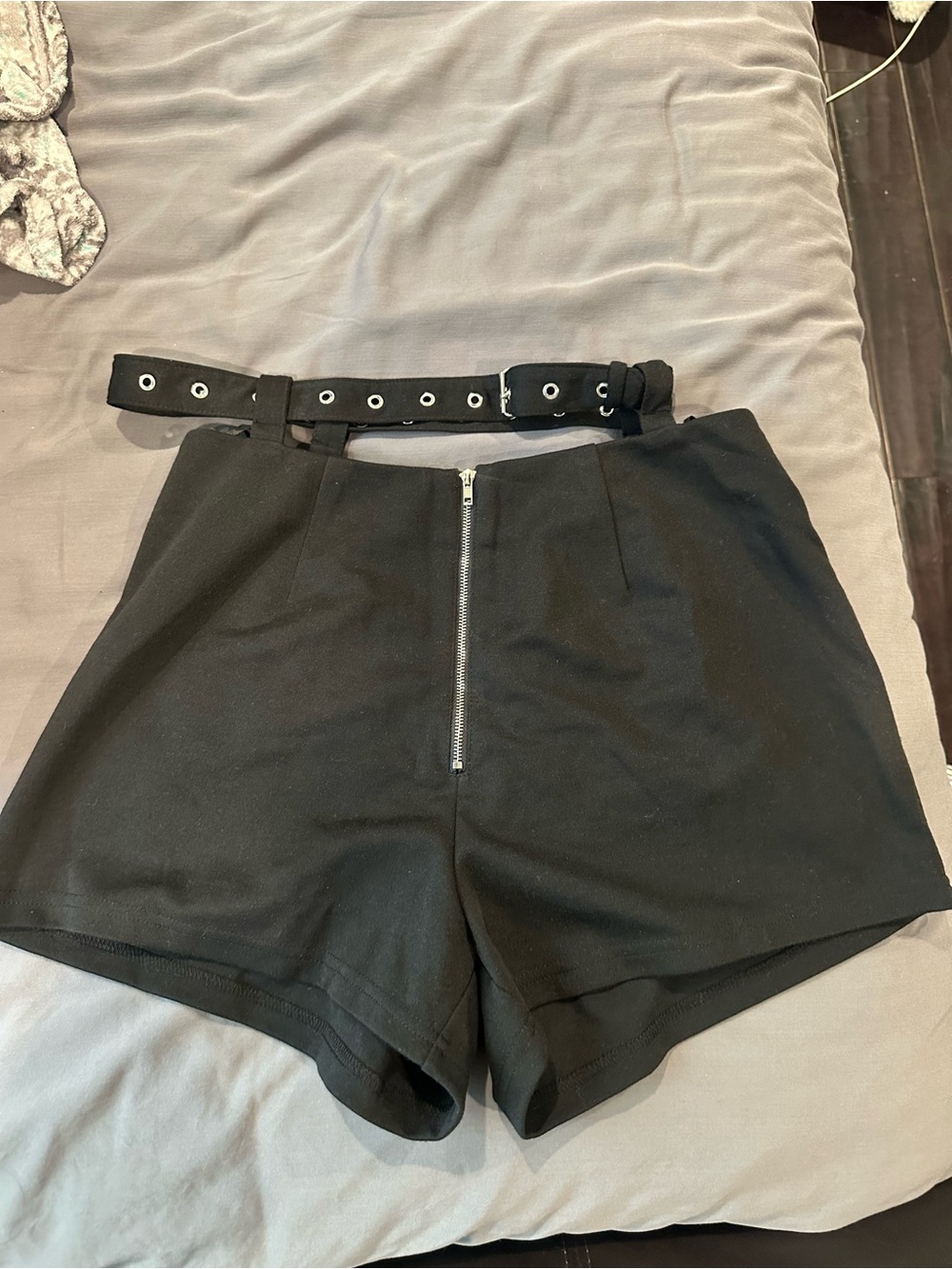 Millau Black High-Waist Shorts with Front Zip and Grommet Belt